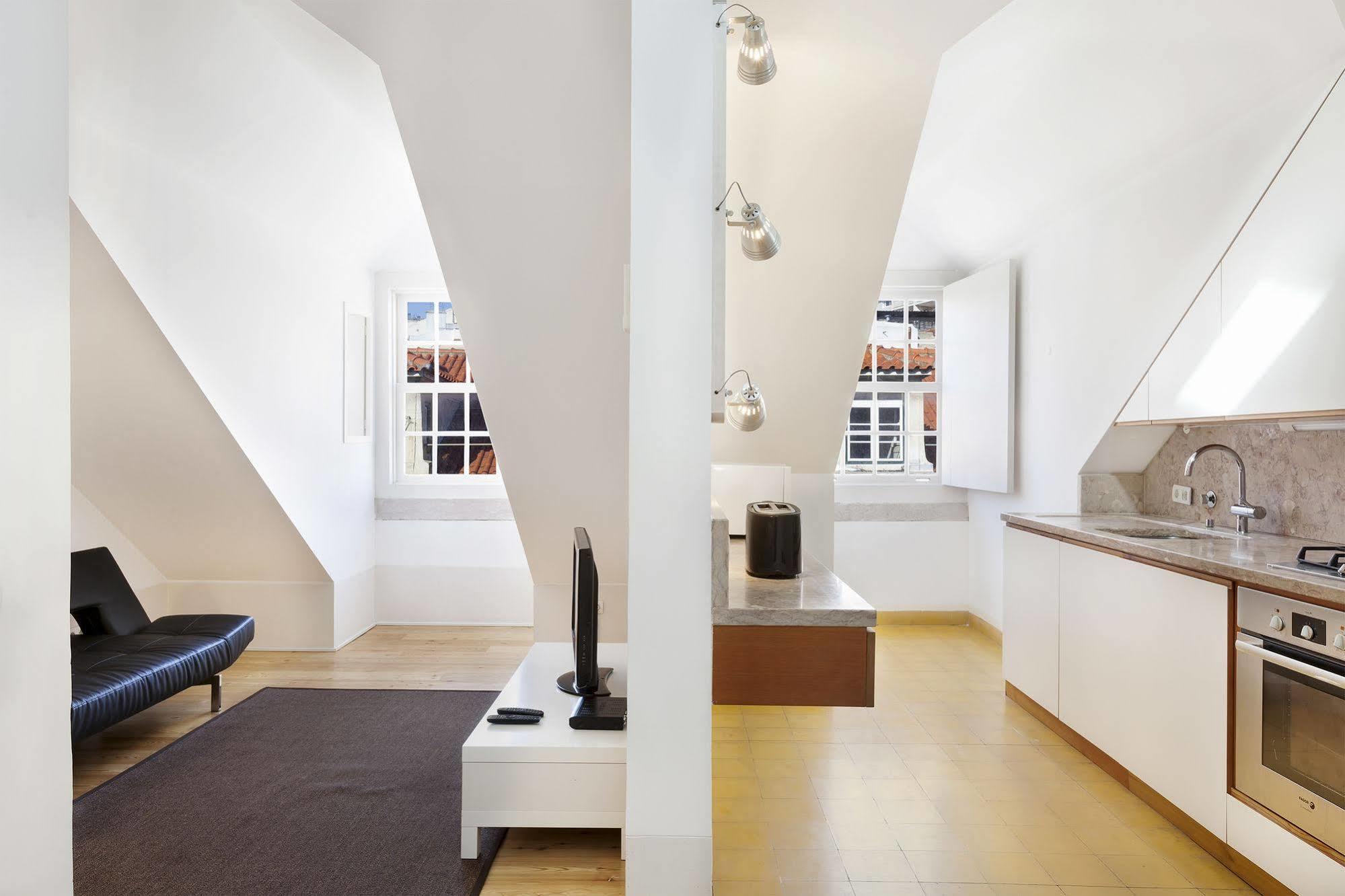 Freedom Serviced Apartments - Cais Do Sodre Lissabon Exterior foto