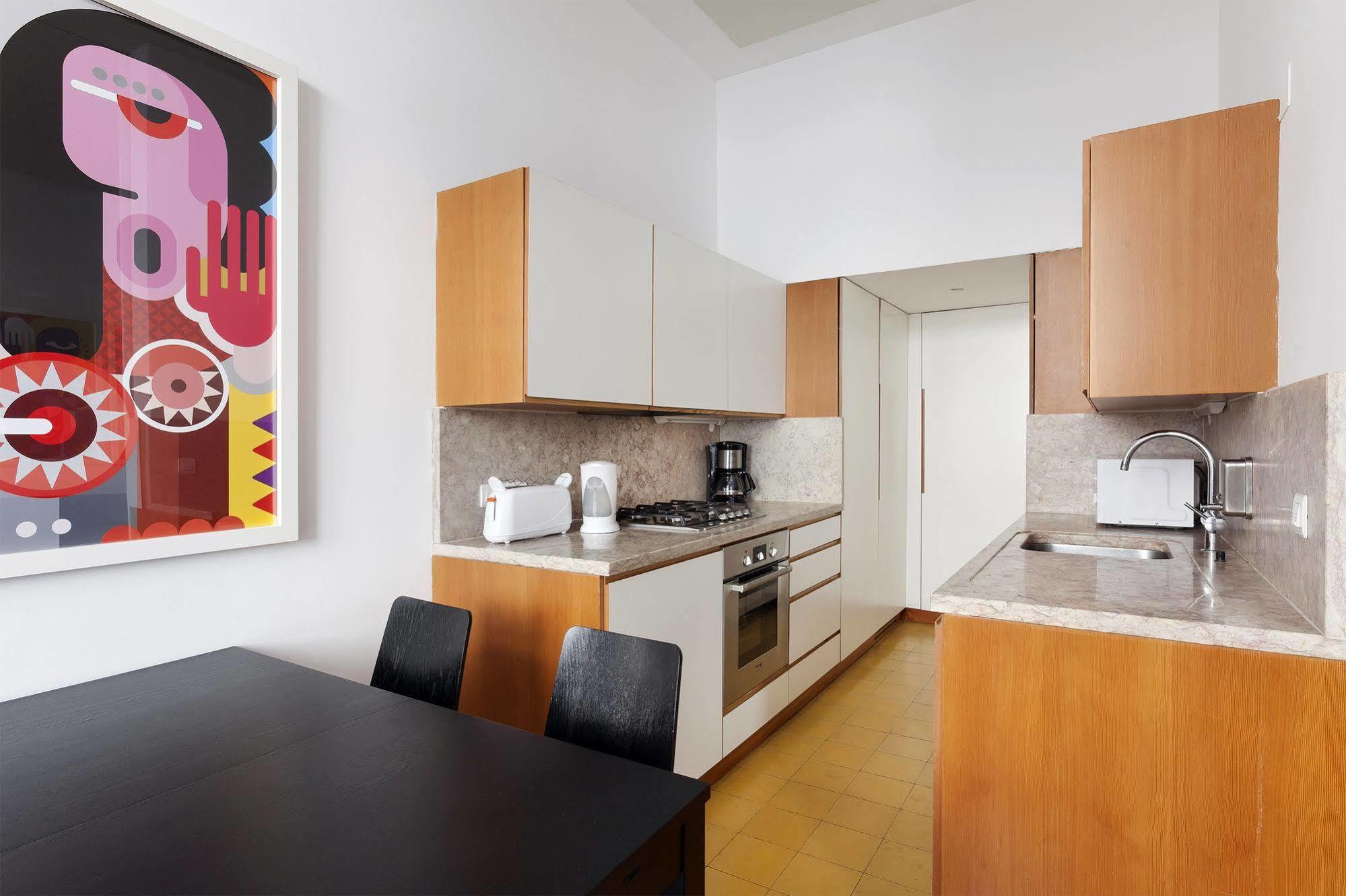 Freedom Serviced Apartments - Cais Do Sodre Lissabon Exterior foto